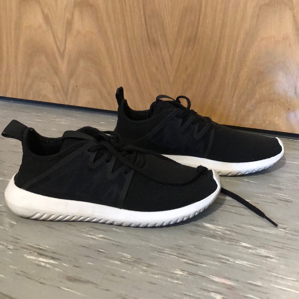 Black Adidas Sneakers